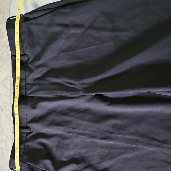 Van Heusen  Classic Dark Gray Trousers 36x30 - Picture 9 of 10